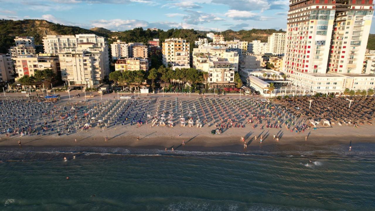 Hotel Andi Durres Exterior photo