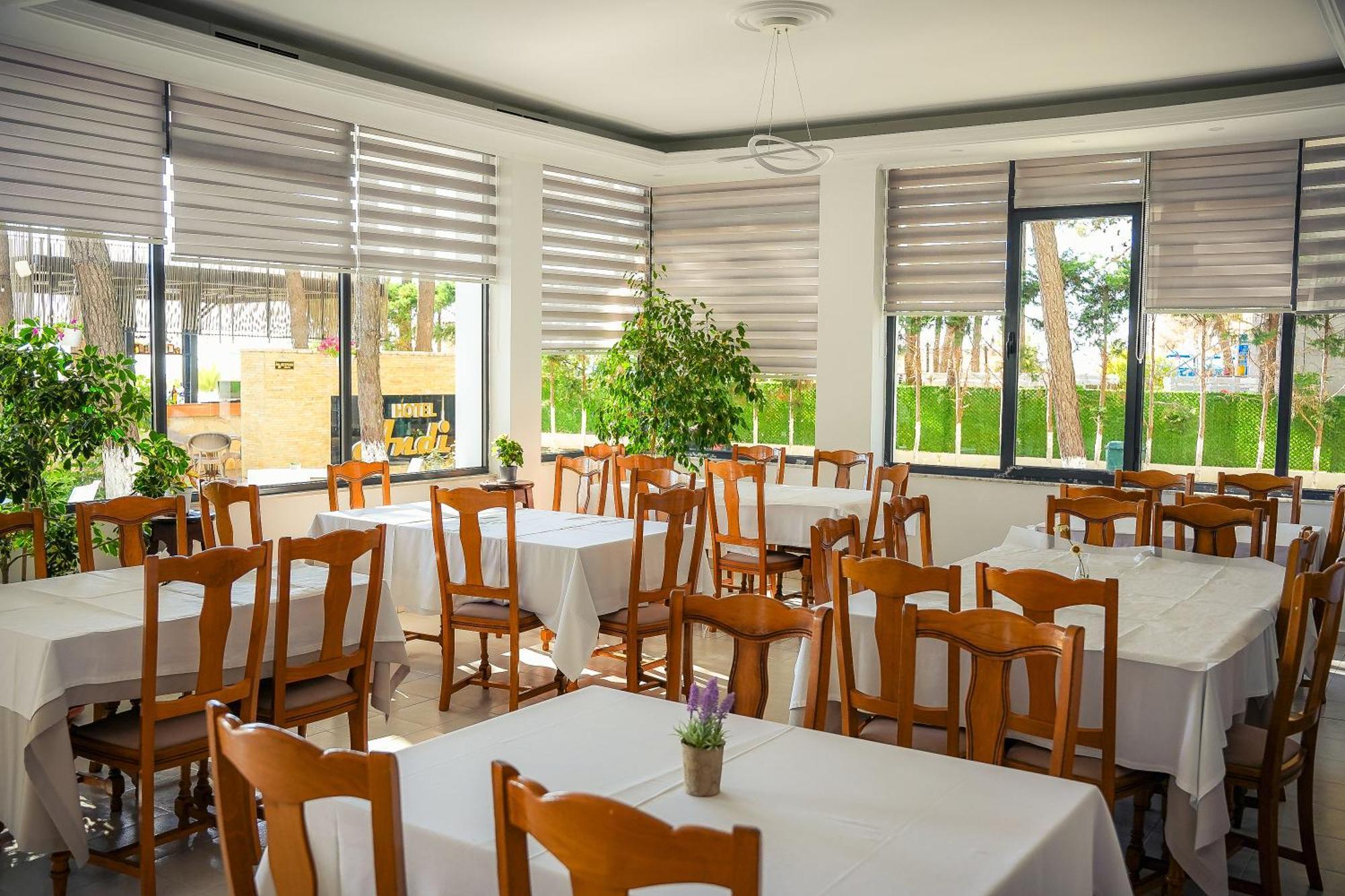 Hotel Andi Durres Exterior photo