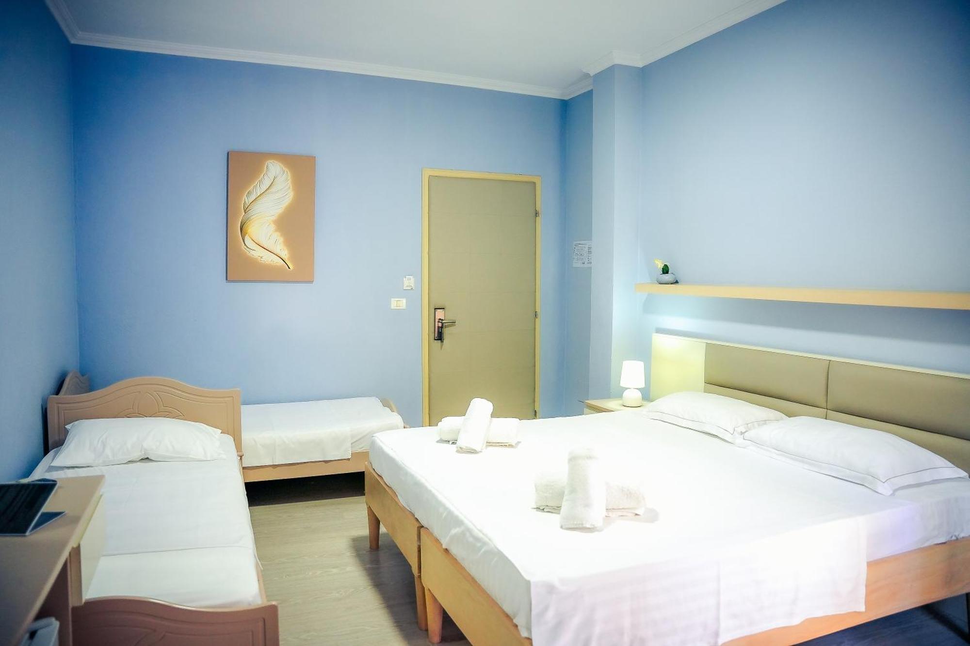 Hotel Andi Durres Exterior photo