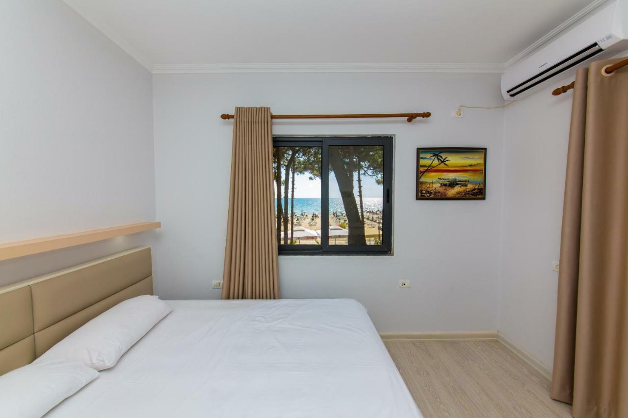 Hotel Andi Durres Exterior photo